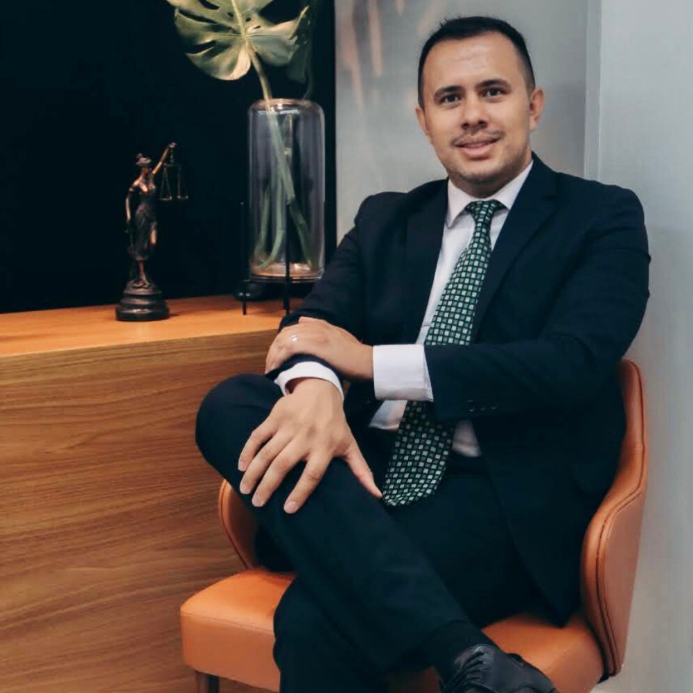 Dr. Gleisson José - Advogado